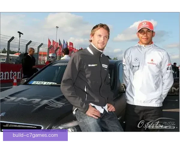 聚焦最新F1赛场动态全面解析各大车队竞争格局演变与未来走向新