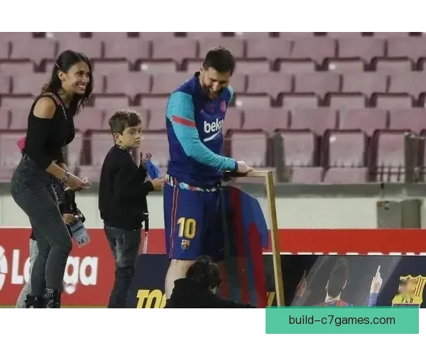 《欧洲足坛最新动态：梅西加盟美国职业联赛 曼联与切尔西激战在即》